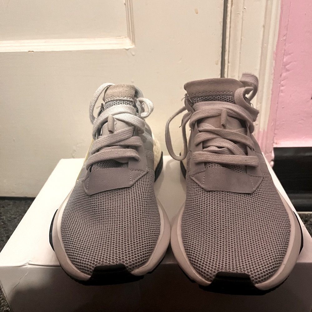 Adidas Light Gray Sneakers
